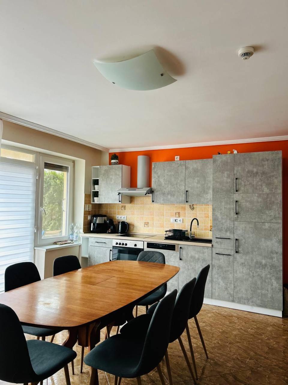 Rose Vip Apartman Villa Hajdúszoboszló Buitenkant foto